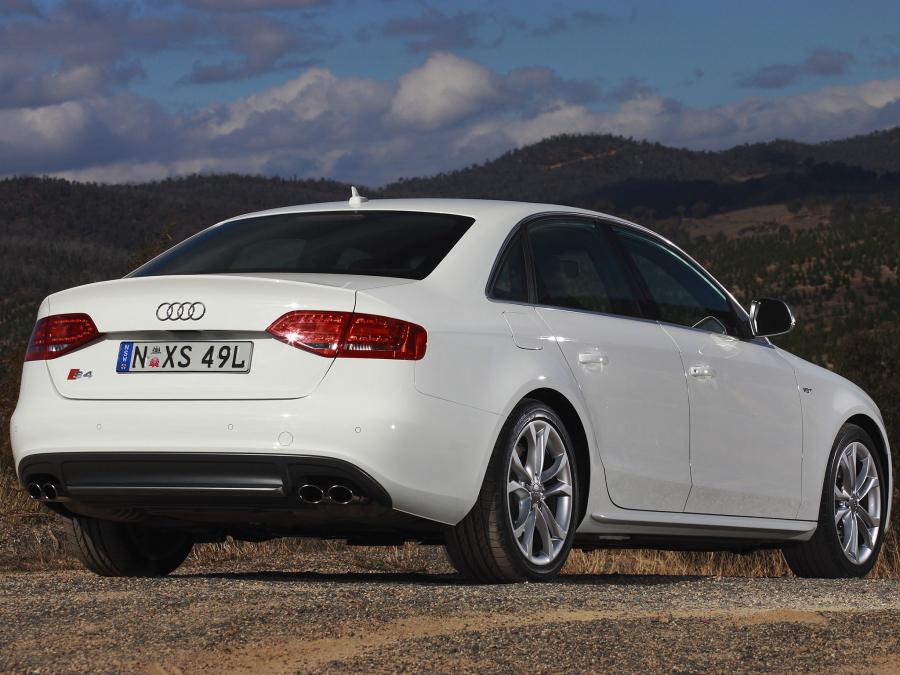  Audi S4 Sedan (B8, 8K) 2009 года  (AU) (фото 8 из 17)